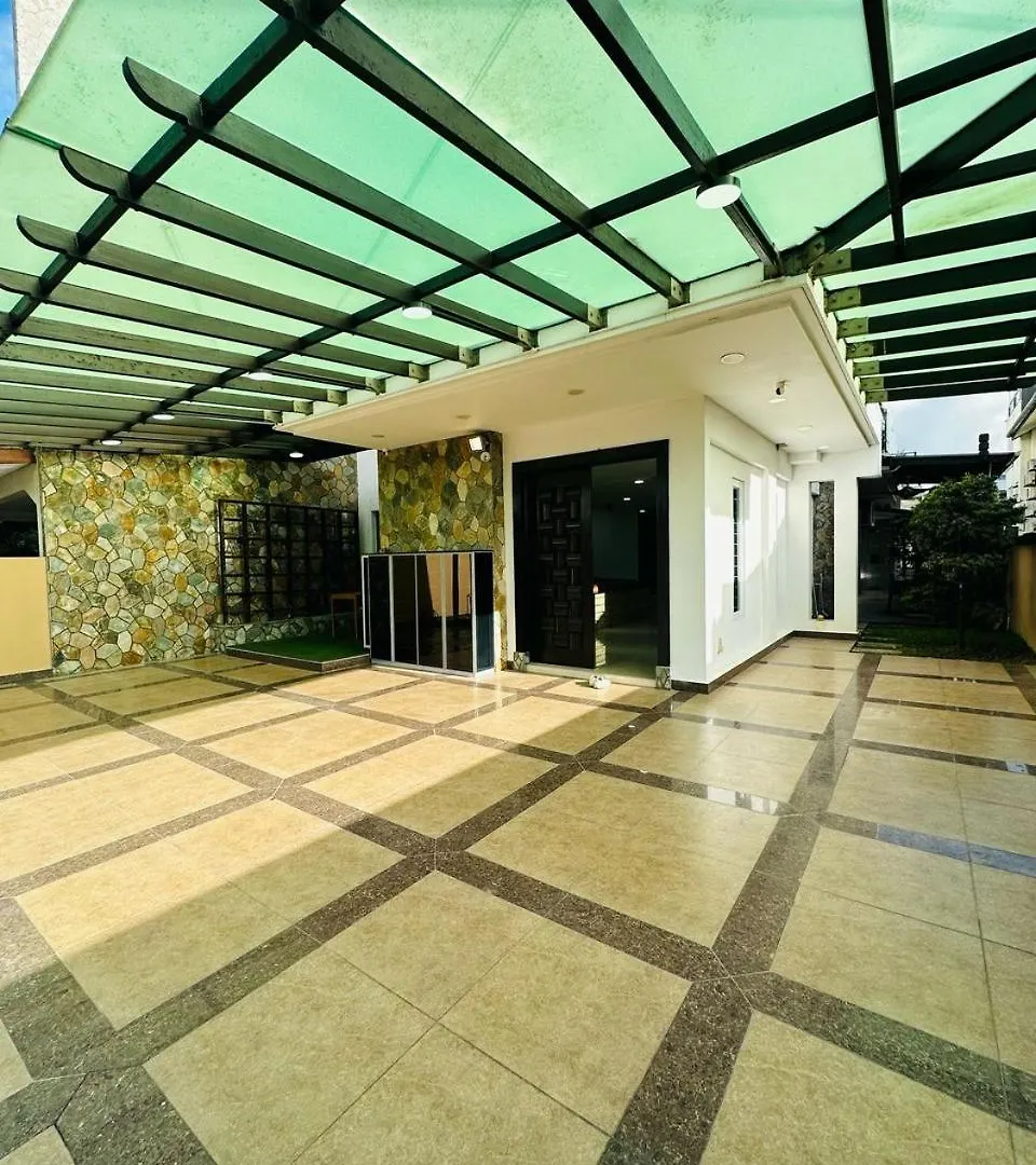 Holiday home 4 Storey Semi-D In Johor Bahru