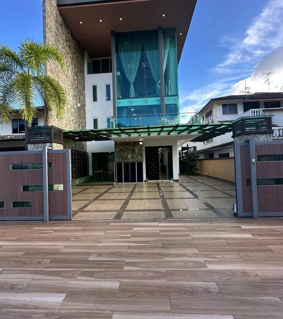 Holiday home 4 Storey Semi-D In Johor Bahru
